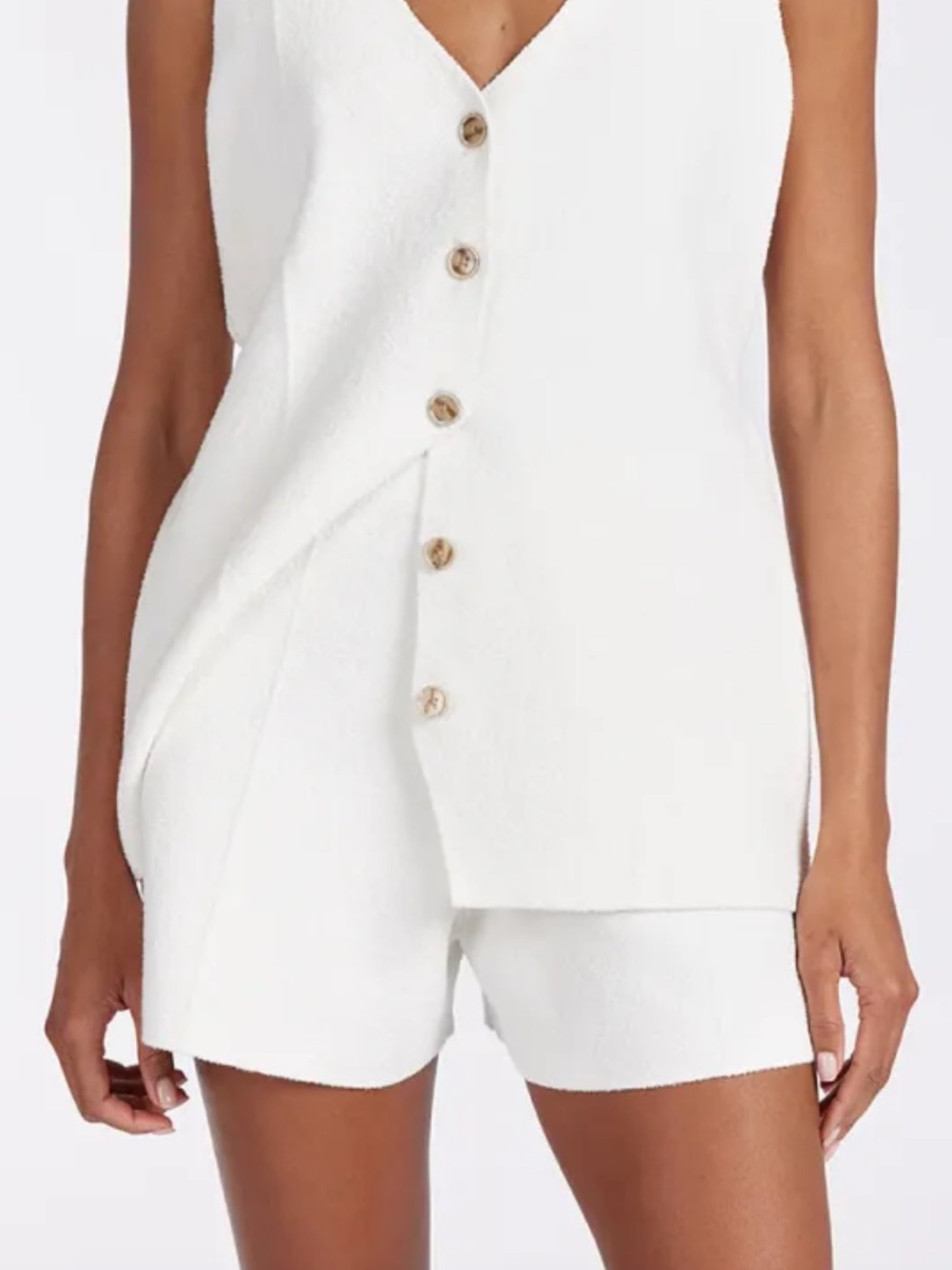 NWT DISSH Lisa Off White Tailored Knit Short